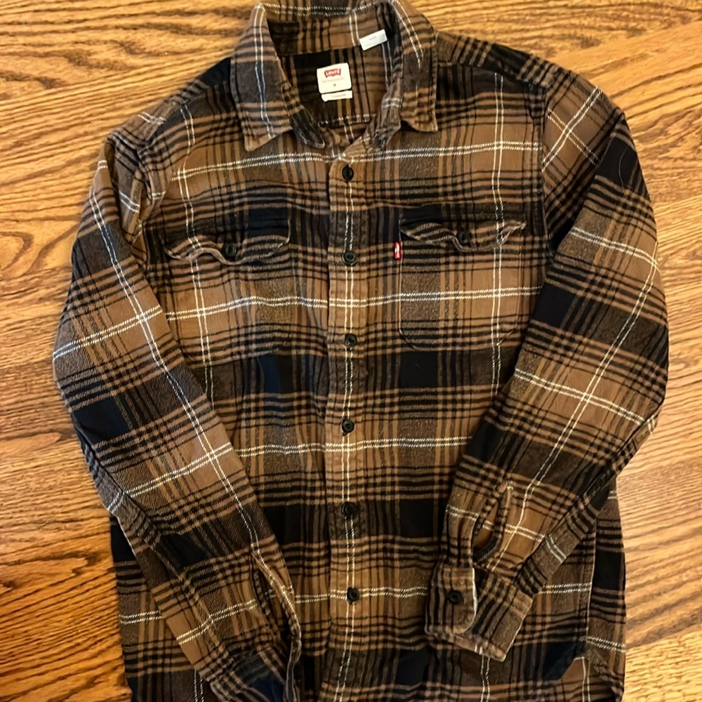 Levi’s men’s size medium flannel button down shirt brown and black plaid